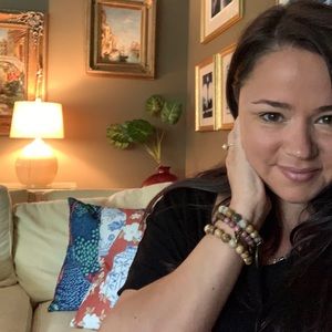 Meet your Posher, Carla